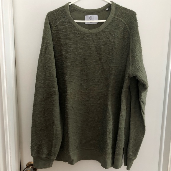 MENS CREWNECK SWEATER - Picture 1 of 5